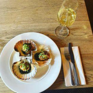 Two Sawyers Locanda Pett